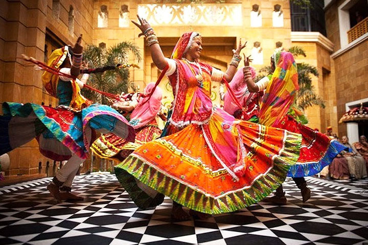 7 Riveting Rajasthani Wedding Songs To Celebrate Like Royalty