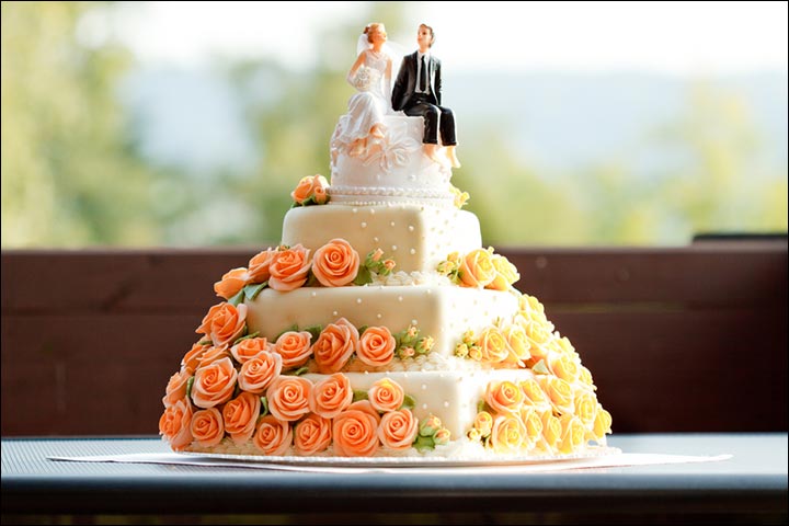How to Choose a Wedding Cake: 11 Tips For The Right Delight!
